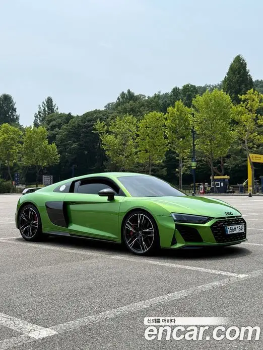 Audi R8 2021 5.2 автомат (гидро), фото 16 Audi R8 2021 5.2 автомат (гидро), фото 16