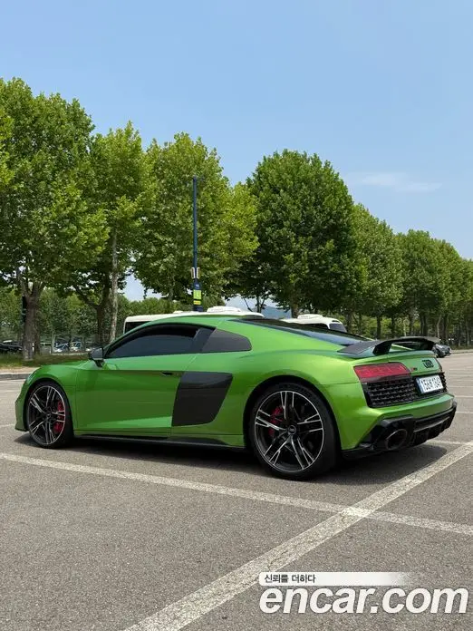 Audi R8 2021 5.2 автомат (гидро), фото 18 Audi R8 2021 5.2 автомат (гидро), фото 18