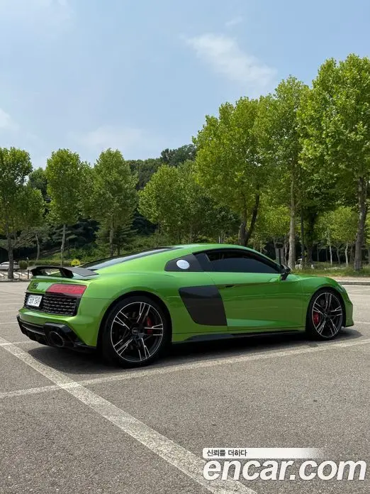 Audi R8 2021 5.2 автомат (гидро), фото 19 Audi R8 2021 5.2 автомат (гидро), фото 19