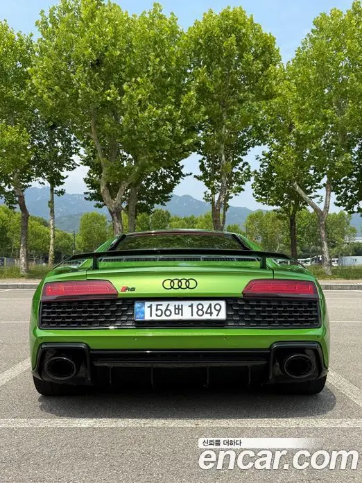 Audi R8 2021 5.2 автомат (гидро), фото 20 Audi R8 2021 5.2 автомат (гидро), фото 20