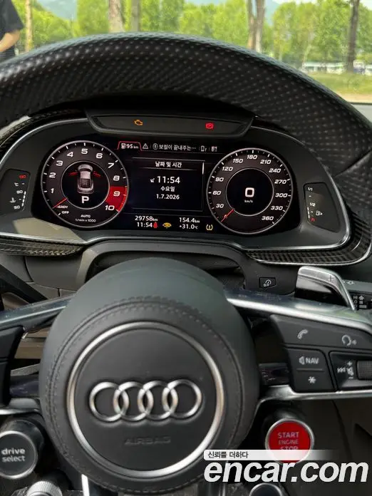 Audi R8 2021 5.2 автомат (гидро), фото 4 Audi R8 2021 5.2 автомат (гидро), фото 4