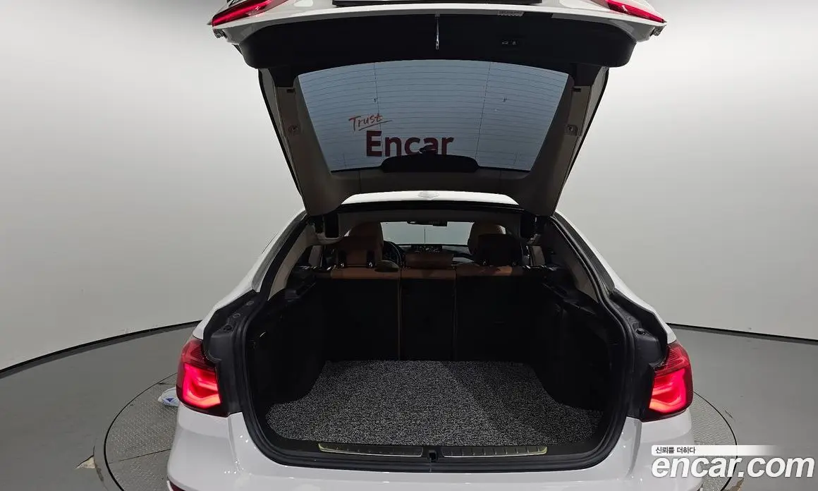 BMW 3 серия 2019 2.0 автомат (гидро), фото 20