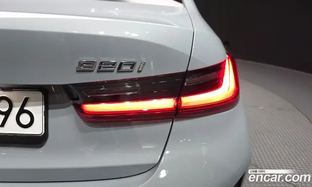 BMW 3 серия 2025 2.0 автомат (гидро), миниатюра 9 BMW 3 серия 2025 2.0 автомат (гидро), миниатюра 9