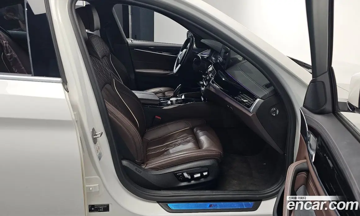 BMW 5 серия 2021 2.0 автомат (гидро), фото 16 BMW 5 серия 2021 2.0 автомат (гидро), фото 16