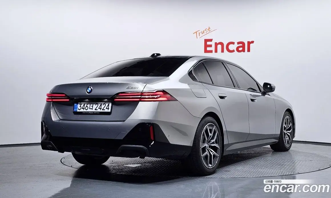 BMW 5 серия 2025 2.0 автомат (гидро), фото 2 BMW 5 серия 2025 2.0 автомат (гидро), фото 2