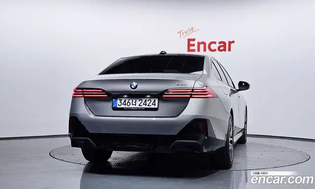 BMW 5 серия 2025 2.0 автомат (гидро), миниатюра 4 BMW 5 серия 2025 2.0 автомат (гидро), миниатюра 4