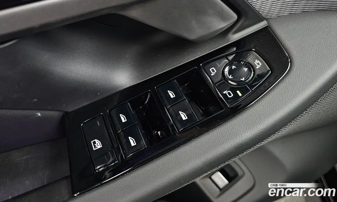 BMW 5 серия 2025 2.0 автомат (гидро), фото 36 BMW 5 серия 2025 2.0 автомат (гидро), фото 36
