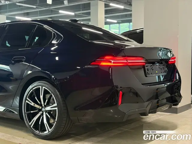 BMW 5 серия 2026 2.0 автомат (гидро), миниатюра 2 BMW 5 серия 2026 2.0 автомат (гидро), миниатюра 2