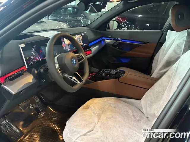 BMW 5 серия 2026 2.0 автомат (гидро), миниатюра 4 BMW 5 серия 2026 2.0 автомат (гидро), миниатюра 4