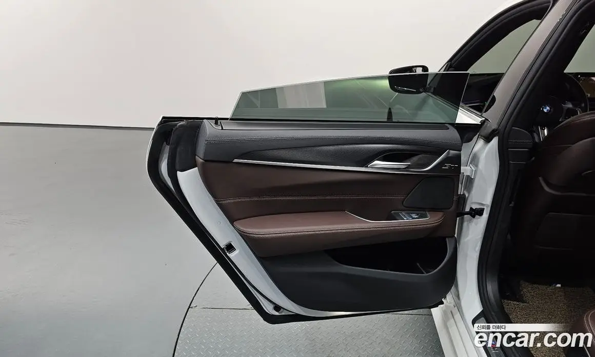 BMW 6 серия 2023 2.0 автомат (гидро), фото 15 BMW 6 серия 2023 2.0 автомат (гидро), фото 15
