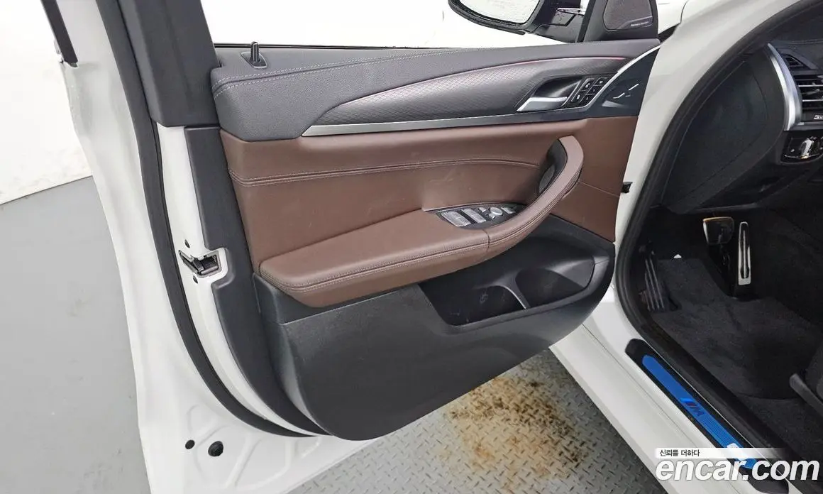 BMW X4 2025 2.0 автомат (гидро), фото 14 BMW X4 2025 2.0 автомат (гидро), фото 14