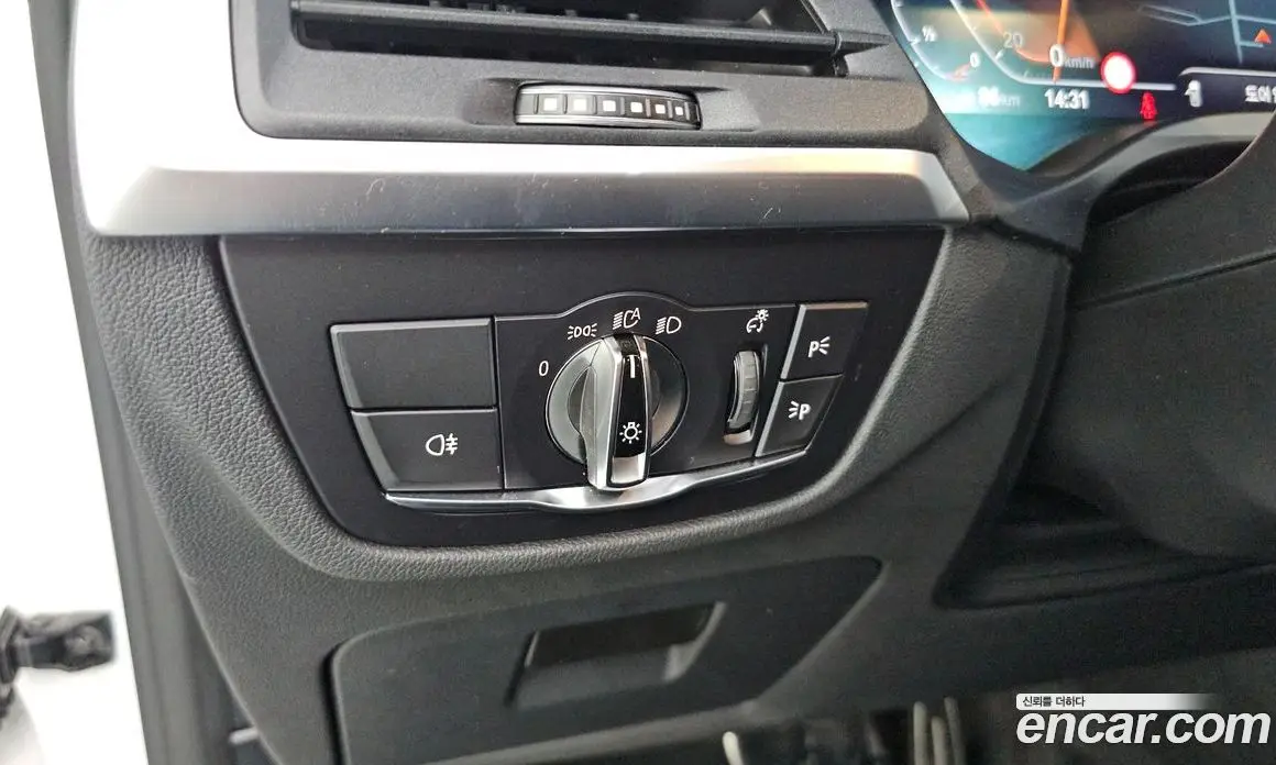 BMW X4 2025 2.0 автомат (гидро), фото 27 BMW X4 2025 2.0 автомат (гидро), фото 27