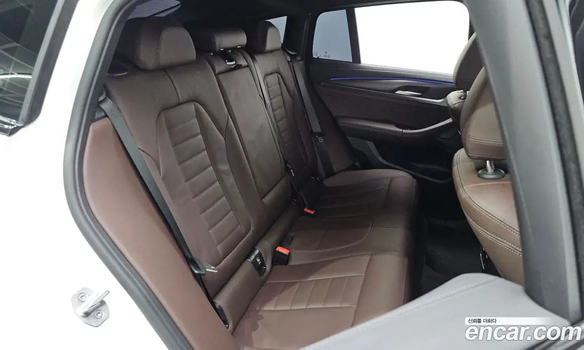 BMW X4 2025 2.0 автомат (гидро), фото 31 BMW X4 2025 2.0 автомат (гидро), фото 31