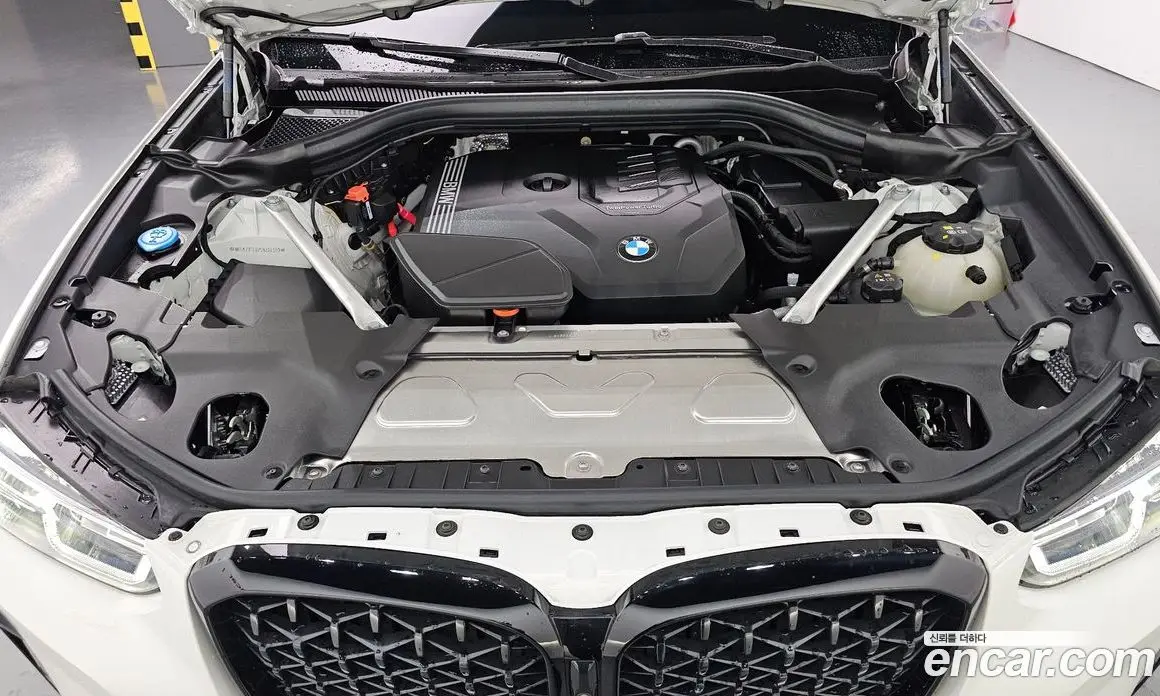 BMW X4 2025 2.0 автомат (гидро), фото 6 BMW X4 2025 2.0 автомат (гидро), фото 6