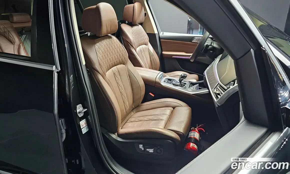 BMW X7 2022 3.0 автомат (гидро), фото 12