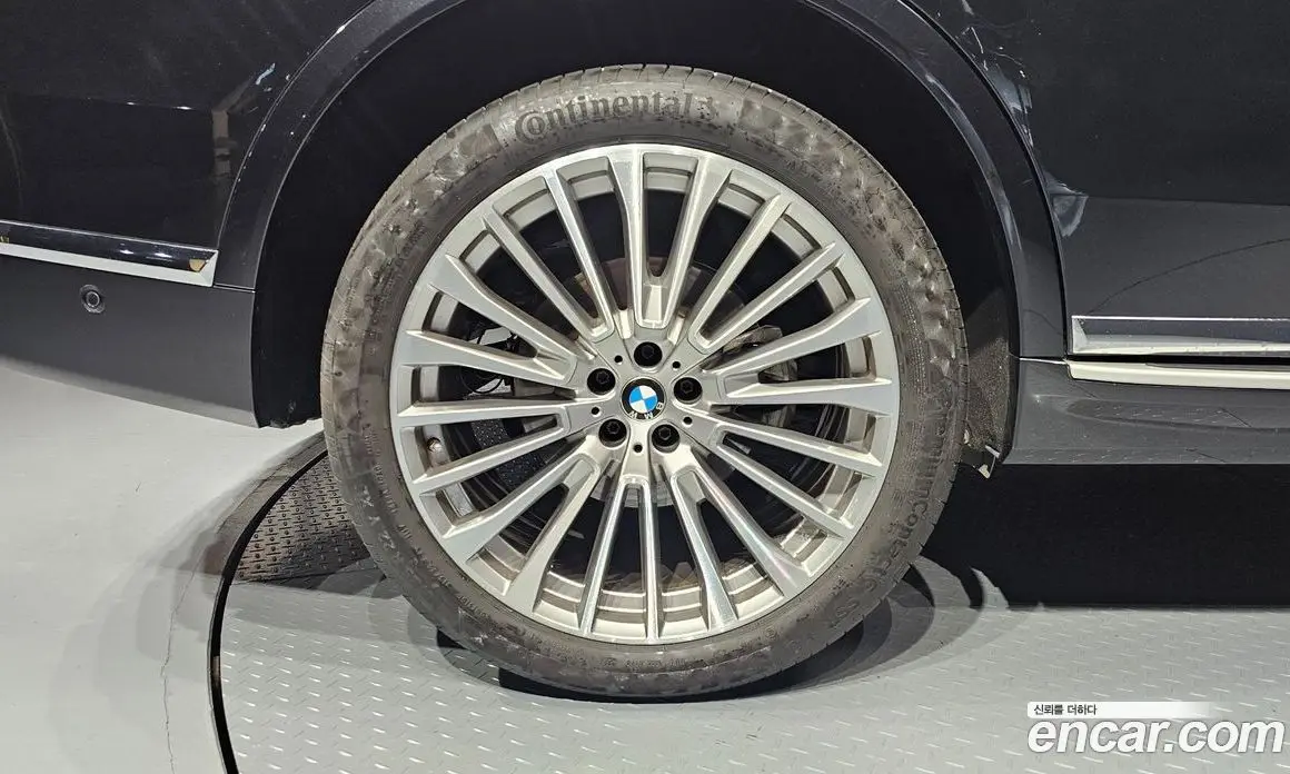 BMW X7 2022 3.0 автомат (гидро), фото 5