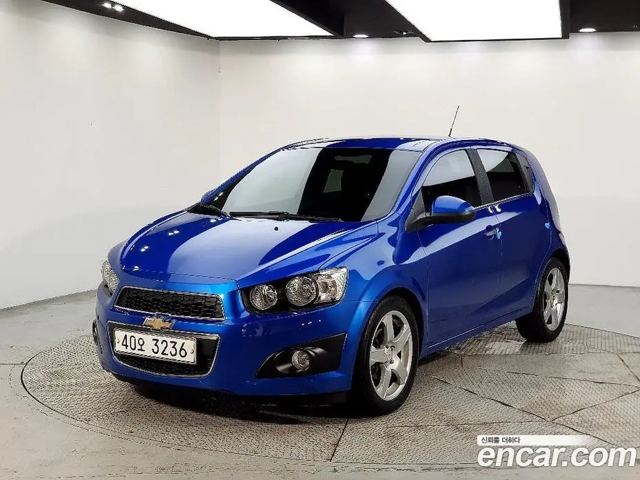 Chevrolet Aveo 2011 1.6 автомат (гидро), фото 1 Chevrolet Aveo 2011 1.6 автомат (гидро), фото 1
