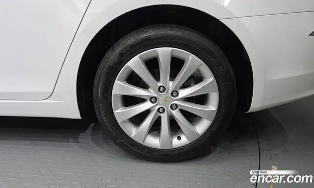 Chevrolet Cruze 2015 1.4 автомат (гидро), миниатюра 7 Chevrolet Cruze 2015 1.4 автомат (гидро), миниатюра 7