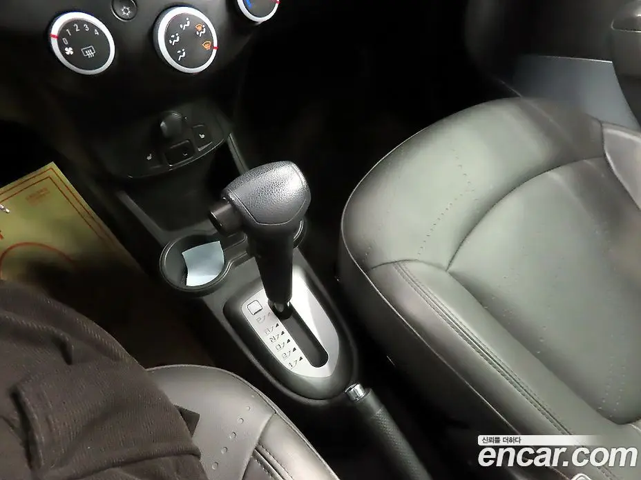 Chevrolet Spark 2012 1.0 автомат (гидро), фото 14