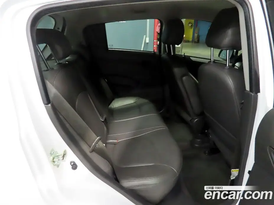 Chevrolet Spark 2012 1.0 автомат (гидро), фото 8