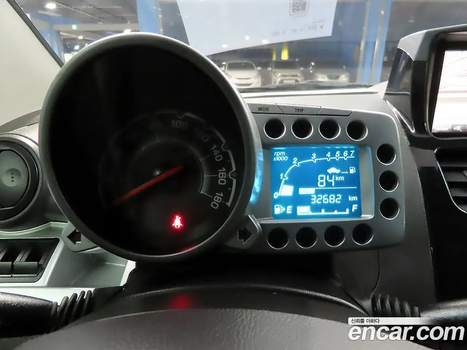 Chevrolet Spark 2012 1.0 автомат (гидро), фото 10