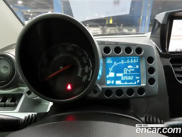 Chevrolet Spark 2012 1.0 автомат (гидро), миниатюра 10