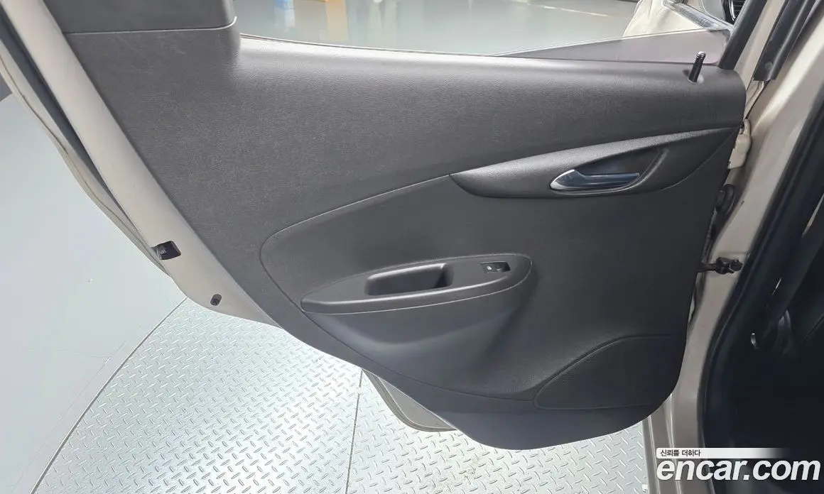 Chevrolet Spark 2016 1.0 автомат (гидро), фото 15 Chevrolet Spark 2016 1.0 автомат (гидро), фото 15