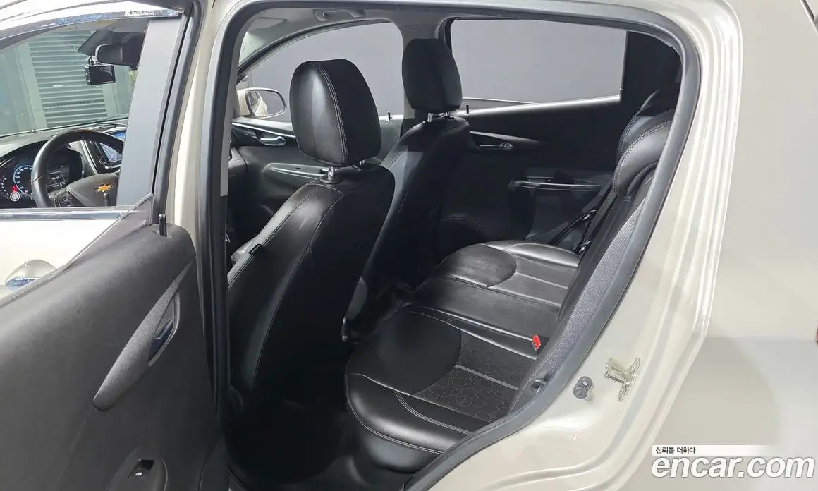 Chevrolet Spark 2016 1.0 автомат (гидро), фото 16 Chevrolet Spark 2016 1.0 автомат (гидро), фото 16