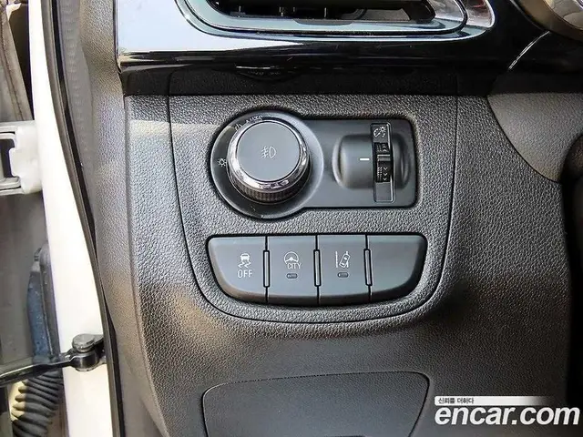 Chevrolet Spark 2017 1.0 автомат (гидро), миниатюра 12