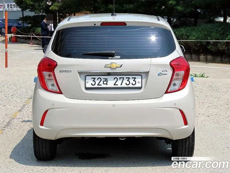 Chevrolet Spark 2017 1.0 автомат (гидро), фото 4 Chevrolet Spark 2017 1.0 автомат (гидро), фото 4