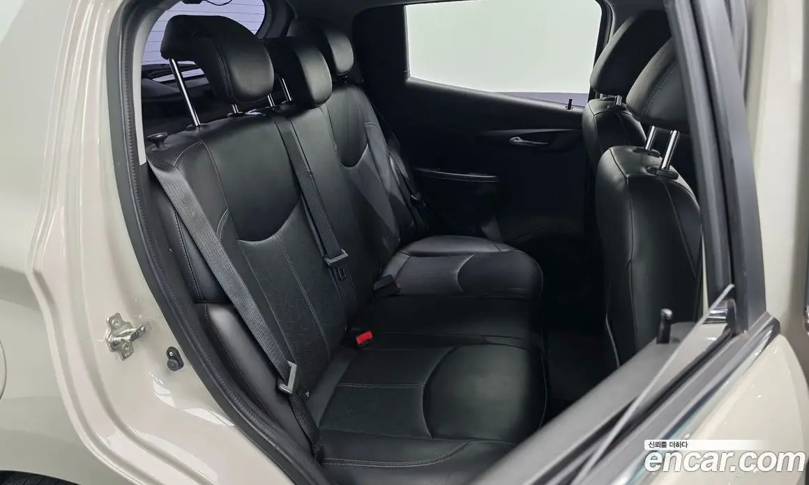 Chevrolet Spark 2018 1.0 автомат (гидро), фото 17