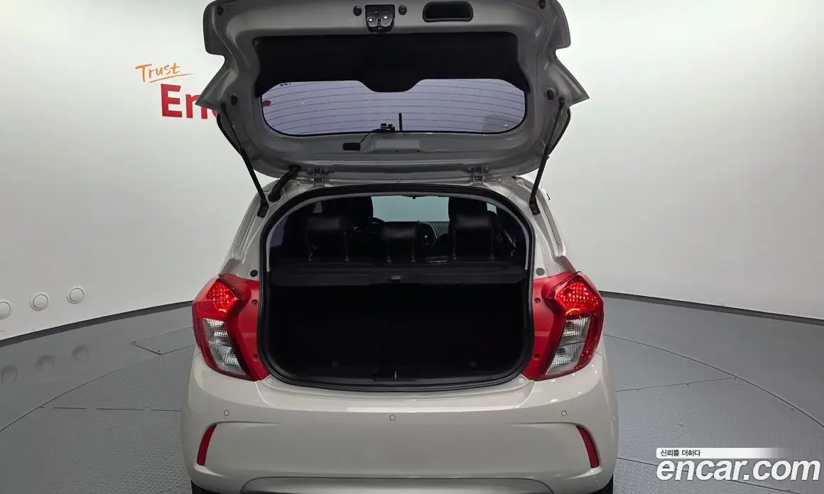 Chevrolet Spark 2018 1.0 автомат (гидро), фото 32
