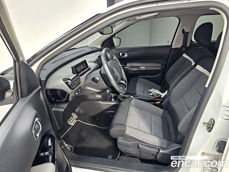 Citroen C4 Cactus 2019 1.5 автомат (гидро), фото 8 Citroen C4 Cactus 2019 1.5 автомат (гидро), фото 8