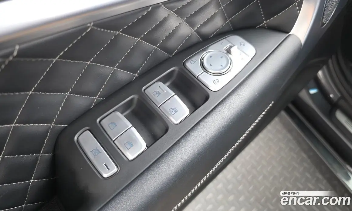 Genesis G70 2019 3.3 автомат (гидро), фото 35 Genesis G70 2019 3.3 автомат (гидро), фото 35