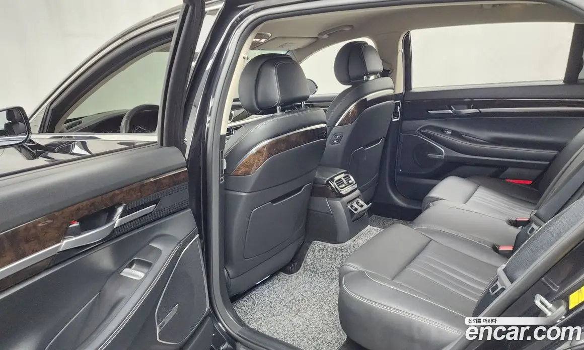 Genesis G90 2020 3.3 автомат (гидро), фото 16 Genesis G90 2020 3.3 автомат (гидро), фото 16