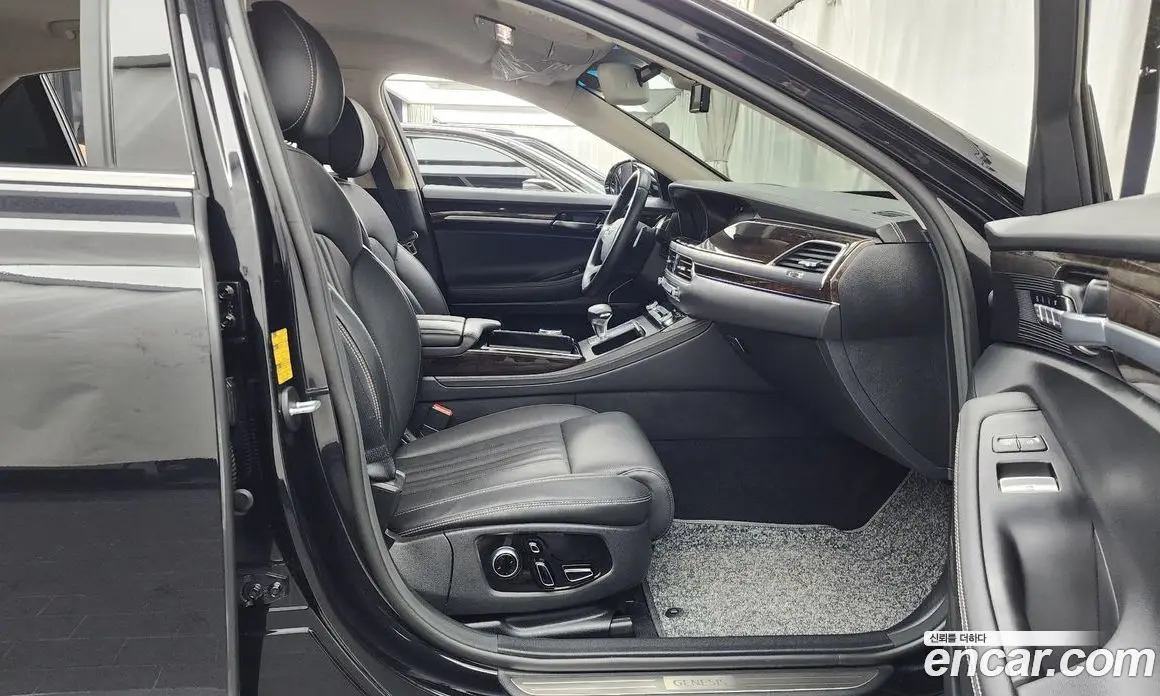 Genesis G90 2020 3.3 автомат (гидро), фото 17 Genesis G90 2020 3.3 автомат (гидро), фото 17