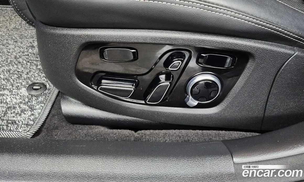 Genesis G90 2020 3.3 автомат (гидро), фото 31 Genesis G90 2020 3.3 автомат (гидро), фото 31