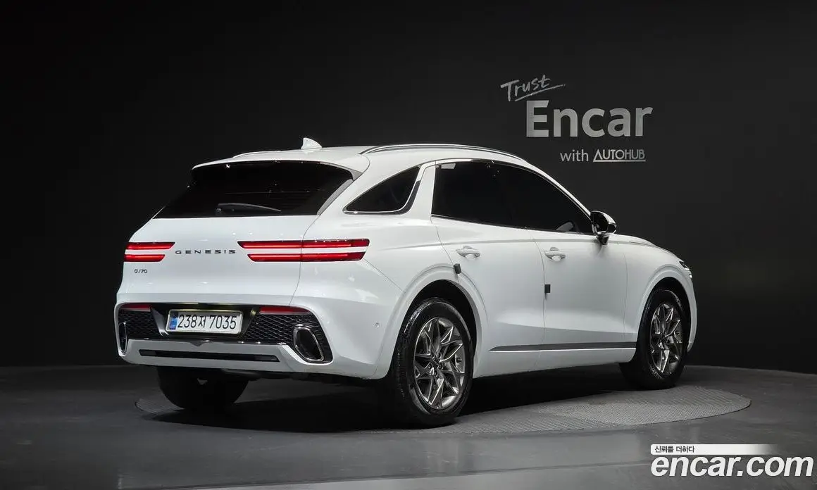 Genesis GV70 2021 2.5 автомат (гидро), фото 1 Genesis GV70 2021 2.5 автомат (гидро), фото 1