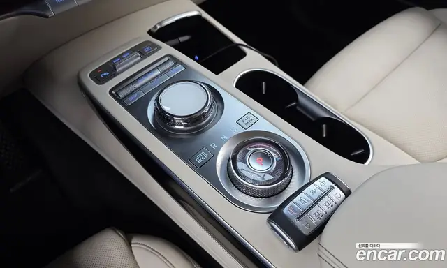 Genesis GV70 2021 2.5 автомат (гидро), миниатюра 11 Genesis GV70 2021 2.5 автомат (гидро), миниатюра 11