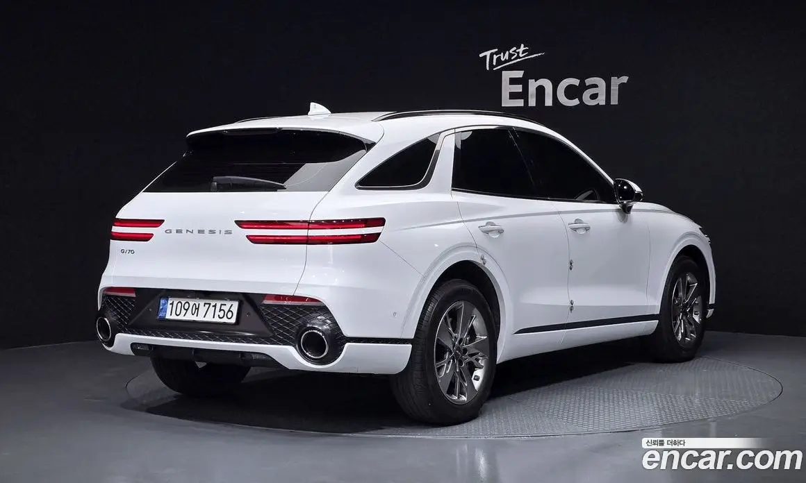 Genesis GV70 2022 2.5 автомат (гидро), фото 2 Genesis GV70 2022 2.5 автомат (гидро), фото 2