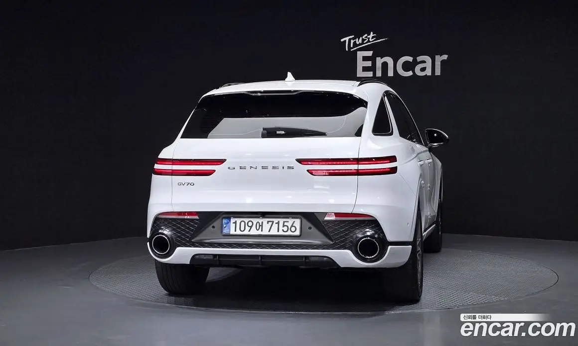 Genesis GV70 2022 2.5 автомат (гидро), фото 4 Genesis GV70 2022 2.5 автомат (гидро), фото 4
