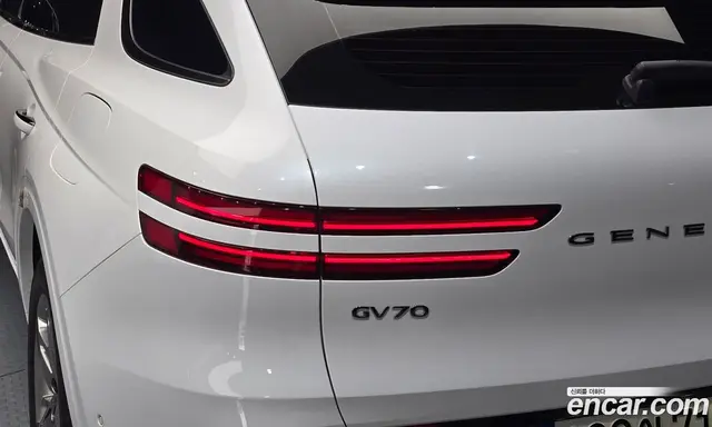 Genesis GV70 2022 2.5 автомат (гидро), миниатюра 9 Genesis GV70 2022 2.5 автомат (гидро), миниатюра 9