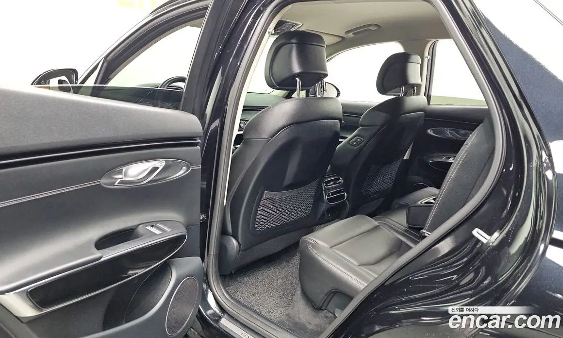 Genesis GV70 2022 2.5 автомат (гидро), фото 17