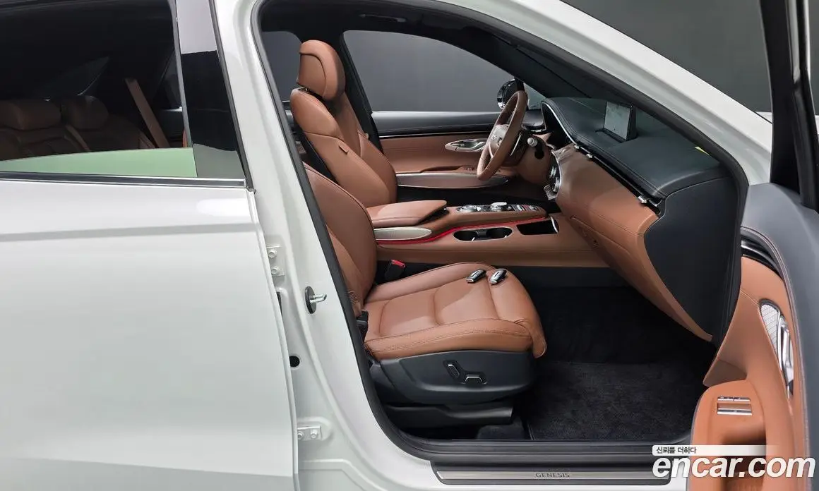 Genesis GV70 2023 2.5 автомат (гидро), фото 16