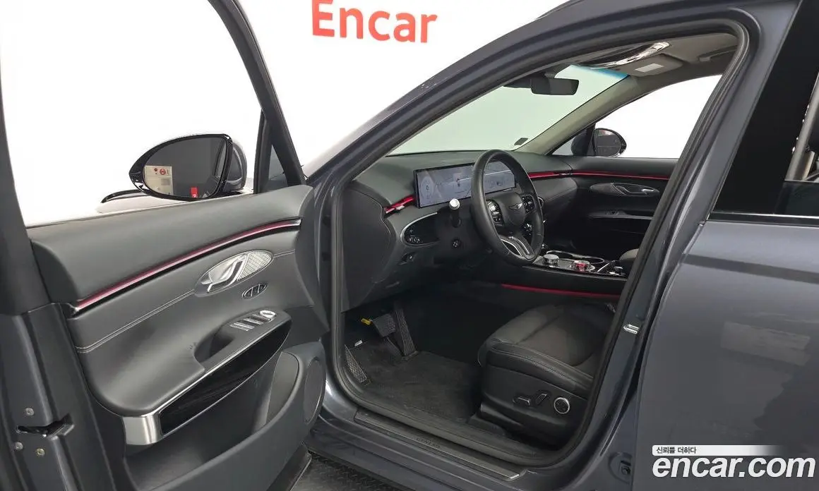 Genesis GV70 2025 2.5 автомат (гидро), фото 13