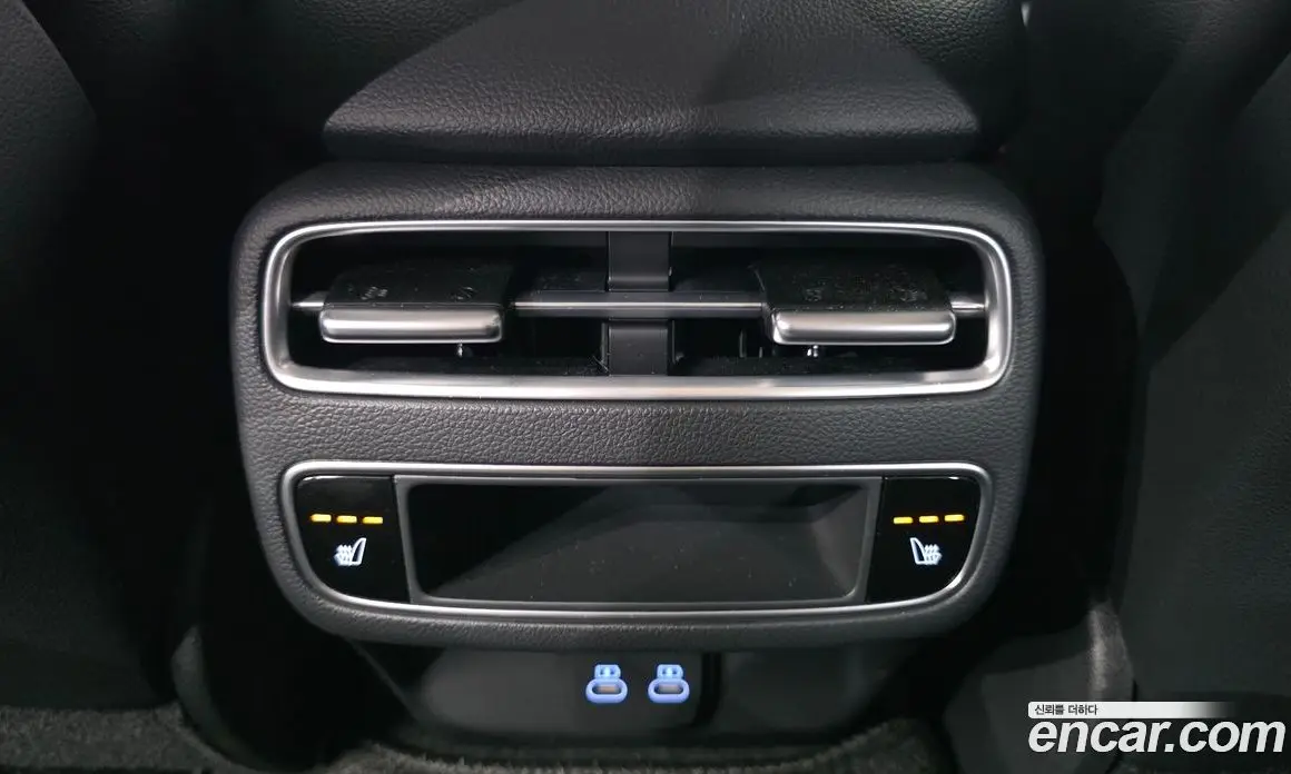 Genesis GV70 2025 2.5 автомат (гидро), фото 25