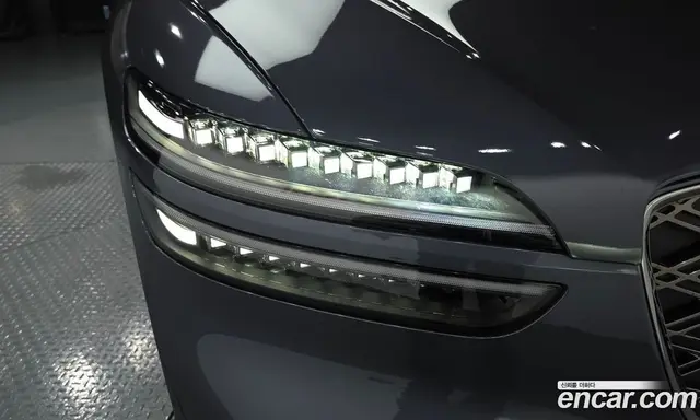 Genesis GV70 2025 2.5 автомат (гидро), миниатюра 8