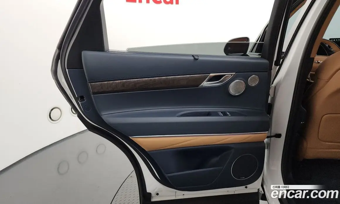 Genesis GV80 2022 2.5 автомат (гидро), фото 15 Genesis GV80 2022 2.5 автомат (гидро), фото 15
