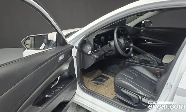 Hyundai Avante 2020 1.6 автомат (гидро), миниатюра 10 Hyundai Avante 2020 1.6 автомат (гидро), миниатюра 10