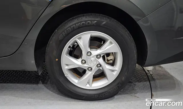 Hyundai Avante 2021 1.6 автомат (гидро), миниатюра 7 Hyundai Avante 2021 1.6 автомат (гидро), миниатюра 7